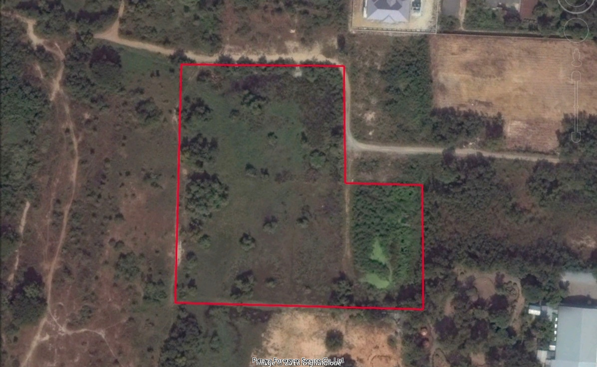 Land 200 meters from Sukhumvit opposite the Floating Market Land  For sale in Na Jomtien